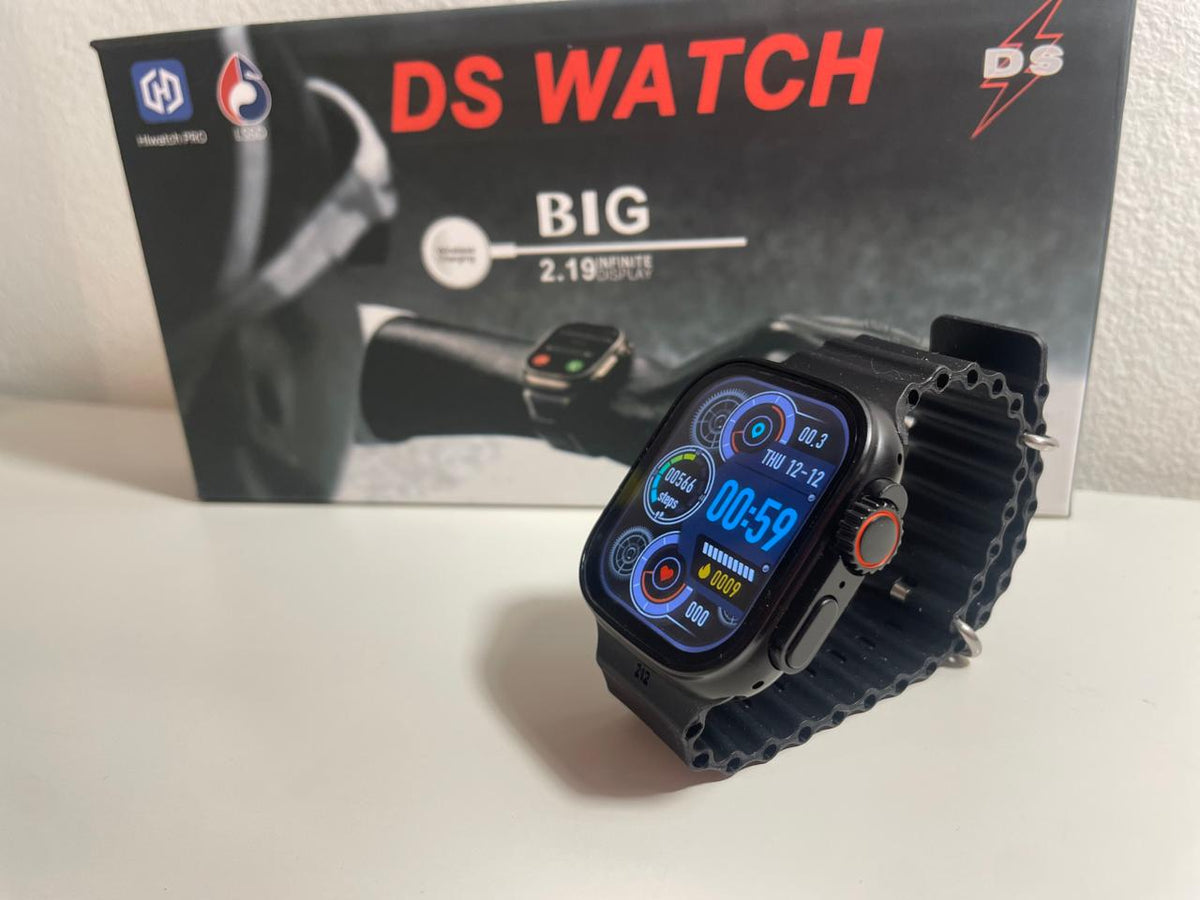 Reloj inteligente T10 Ultra 2 con correa naranja y pantalla encendida