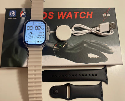 Reloj T10 Ultra 2 correa blanca junto al cargador